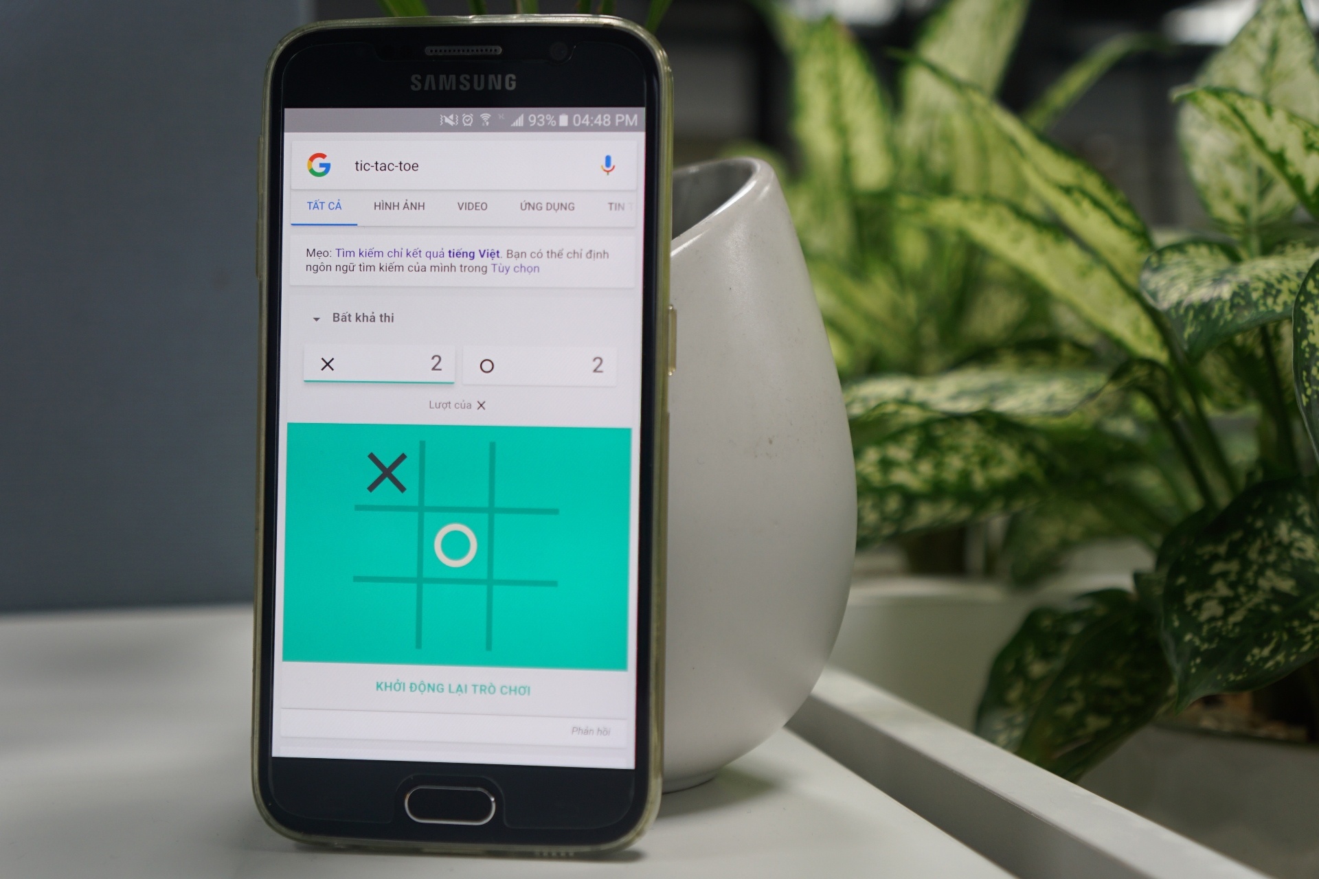 Choi co ca-ro truc tiep tren Google Search hinh anh