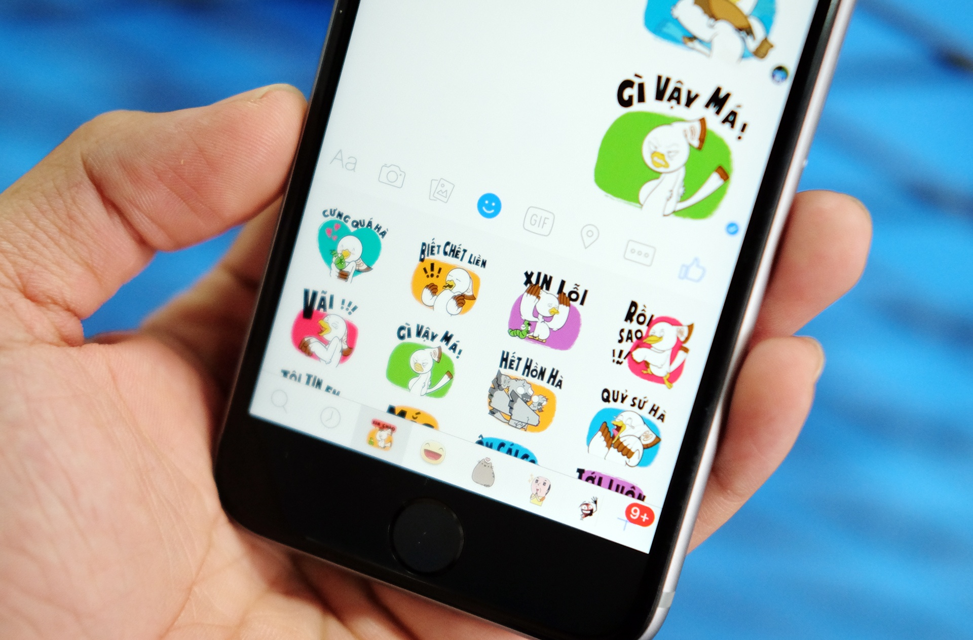 Facebook ra bo sticker tieng Viet dau tien hinh anh