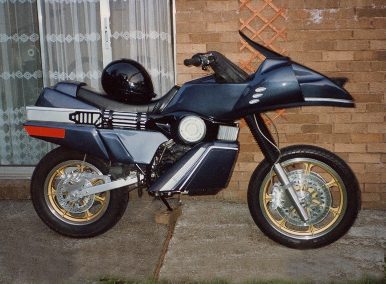 10 mau moto huyen thoai trong phim anh 4