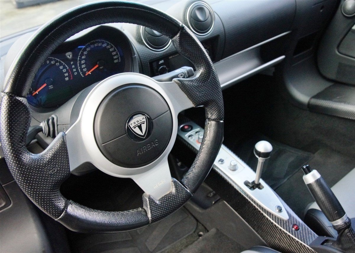 Tesla Roadster anh 10