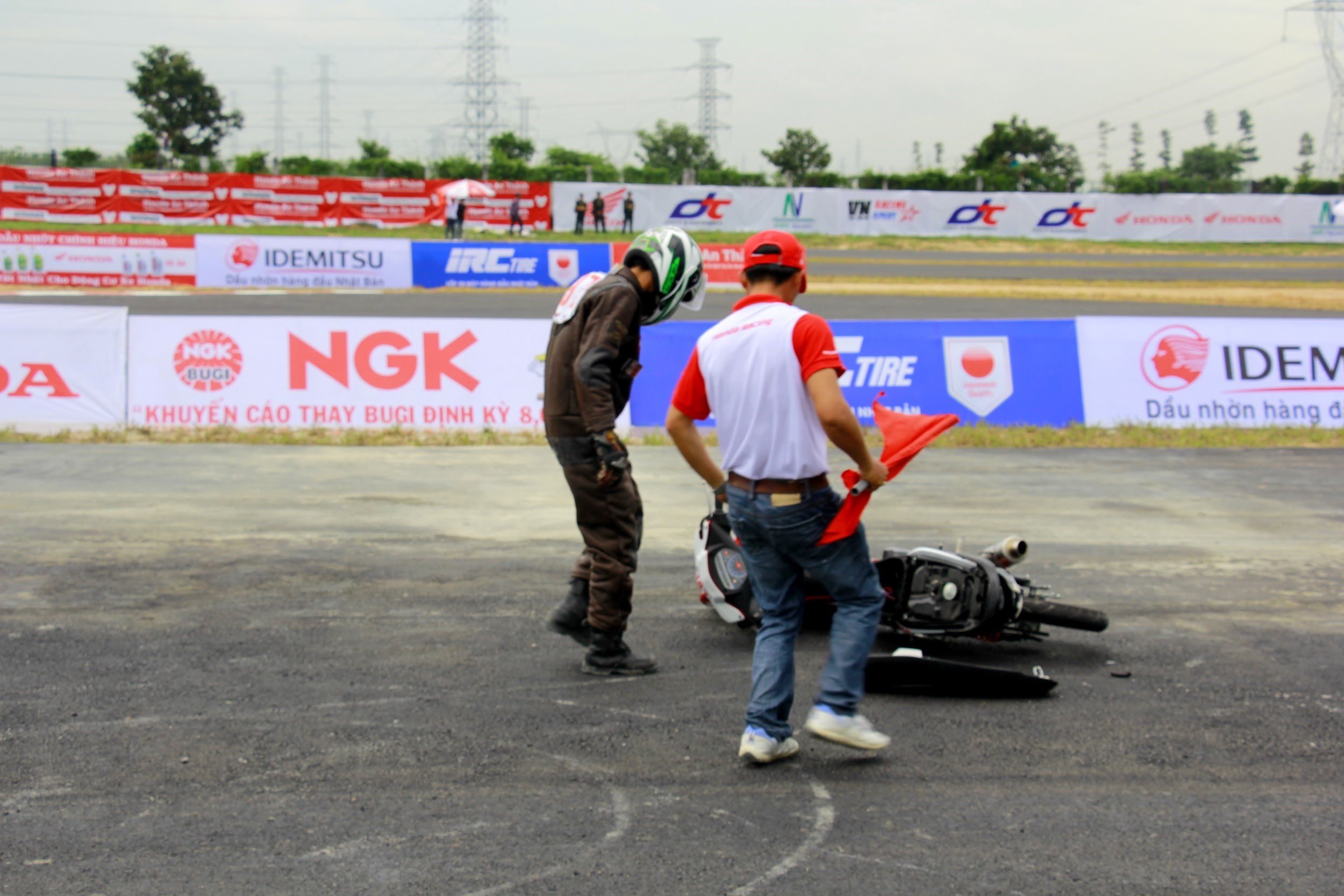 dua xe binh duong anh 9