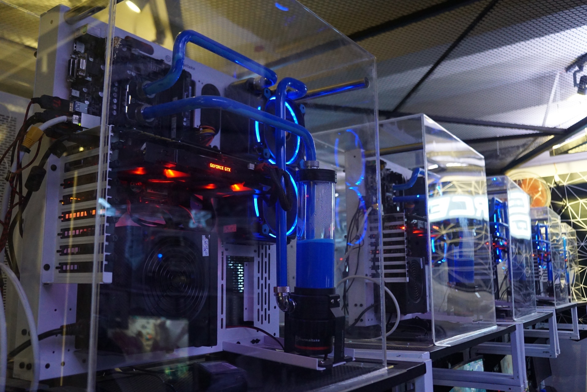 phong game khung nhat Sai Gon anh 3