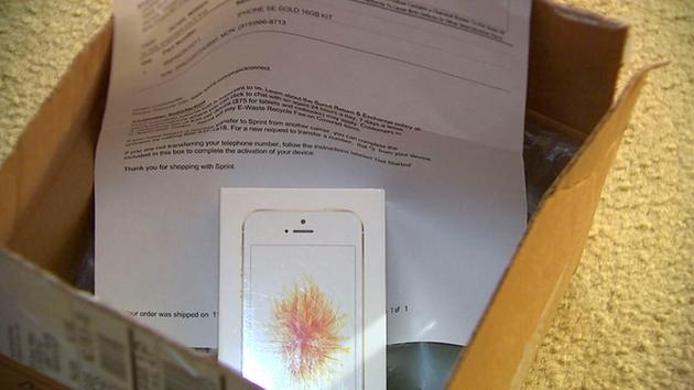 Cu ong nhan duoc iPhone du khong dat hang hinh anh