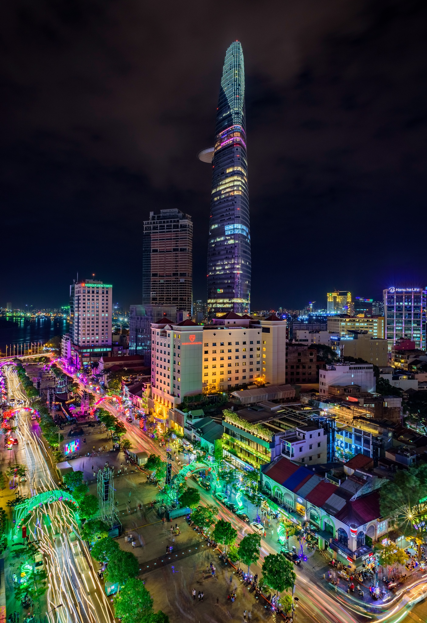 Sài Gòn lung linh trước năm mới ảnh 7 Sai Gon lung linh truoc nam moi anh 7