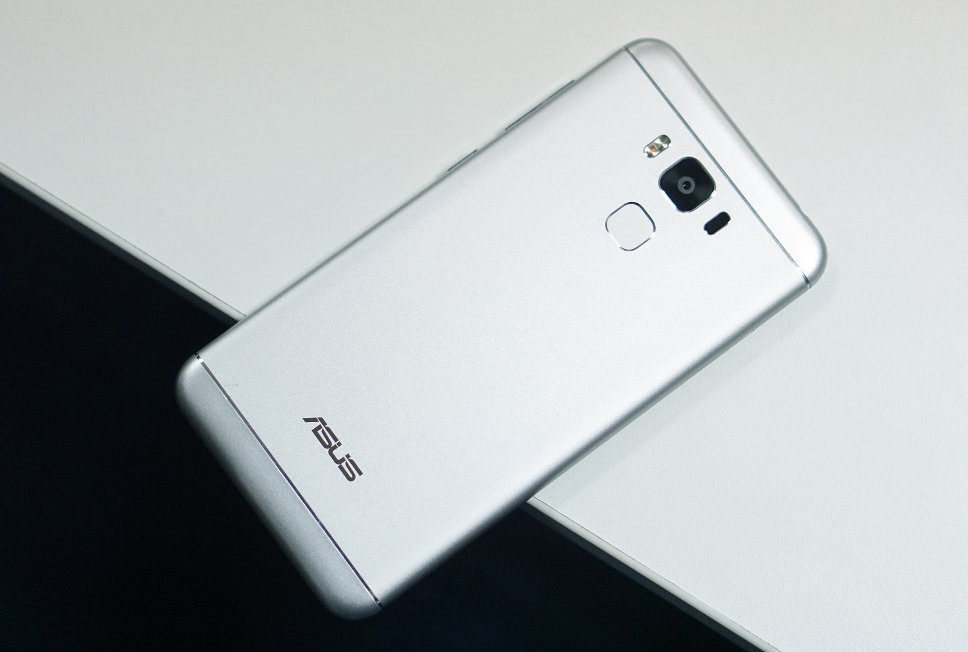 Danh gia Zenfone 3 Max 5.5 inch anh 4