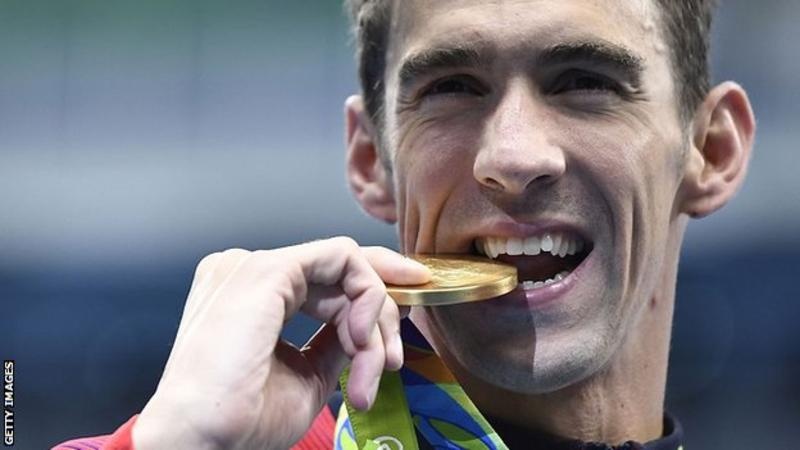 Huy chuong Olympic 2020 duoc lam tu smartphone tai che hinh anh