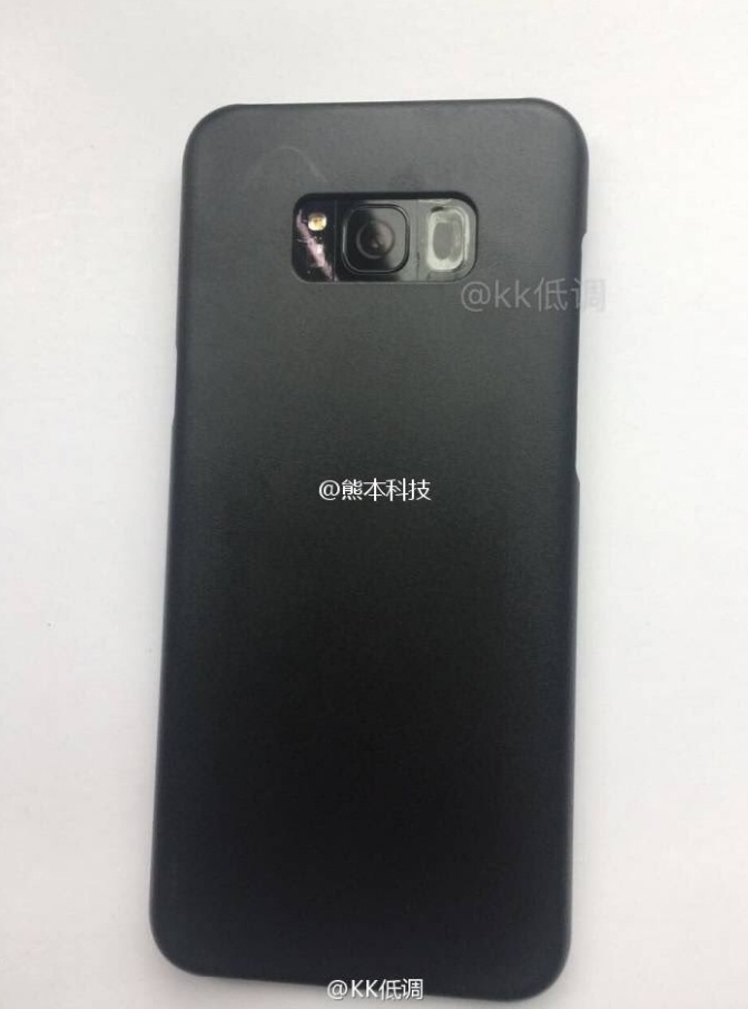 Tren tay Samsung Galaxy S8 va S8+ hinh anh