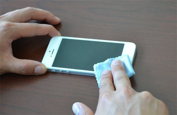 Cach giup man hinh dien thoai luon sang bong hinh anh