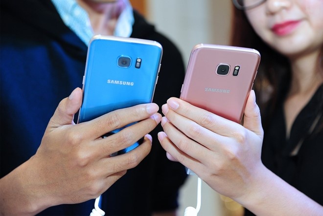 Nhung smartphone dep cho nu dang ban o Viet Nam hinh anh