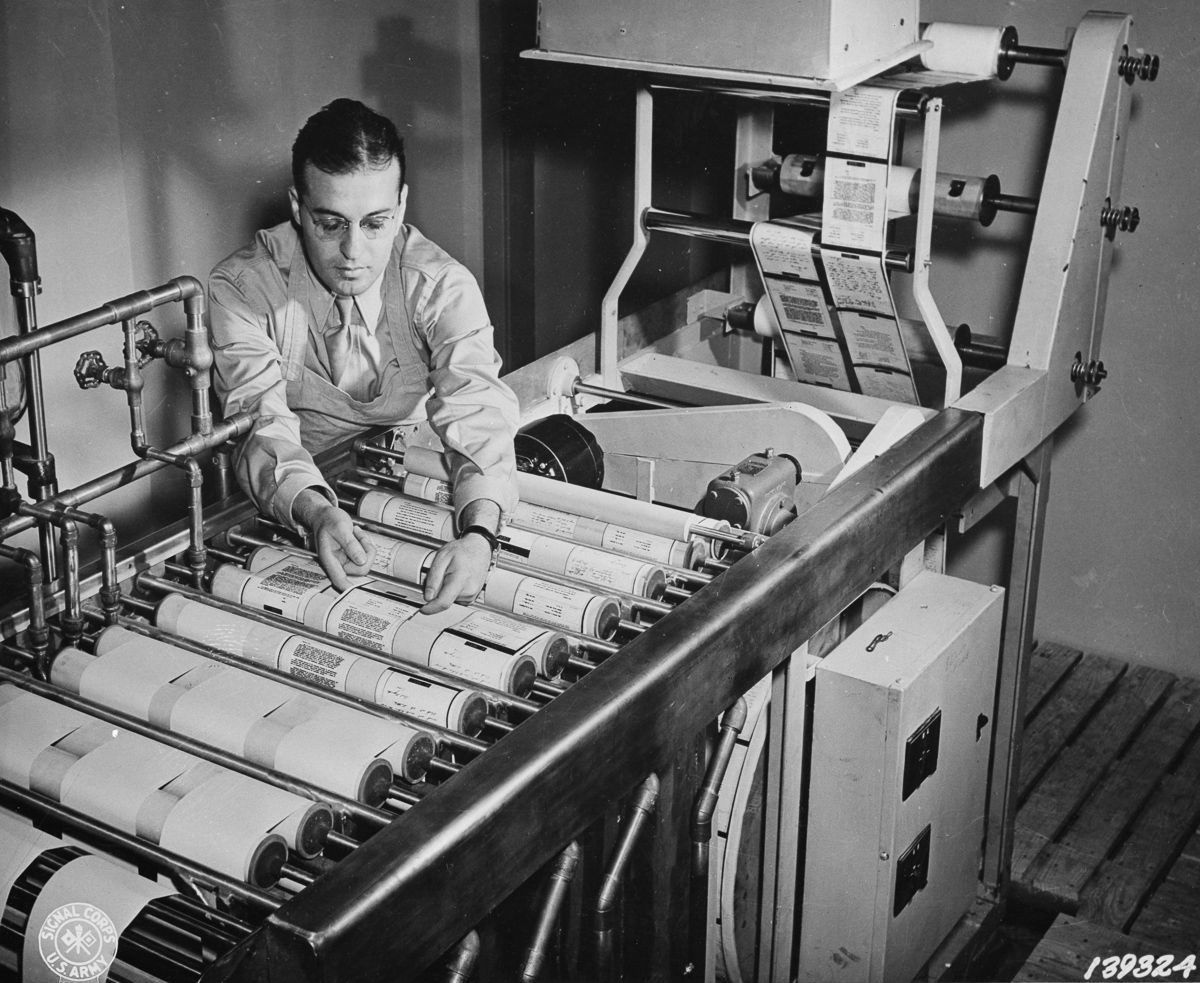 Cach nguoi My gui mail trong the chien thu 2 anh 8