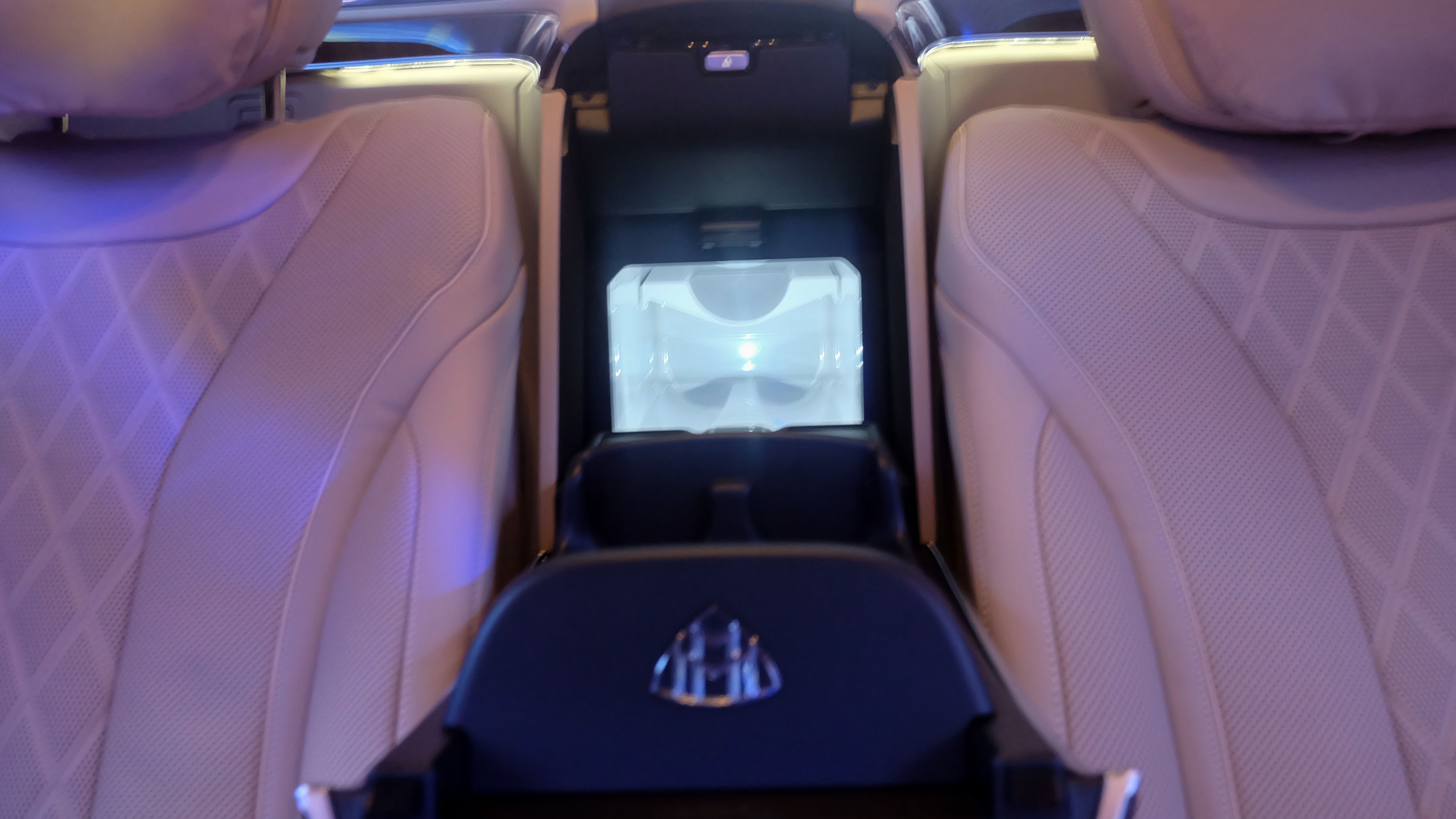 Mercedes-Maybach S400 tai Viet Nam anh 15