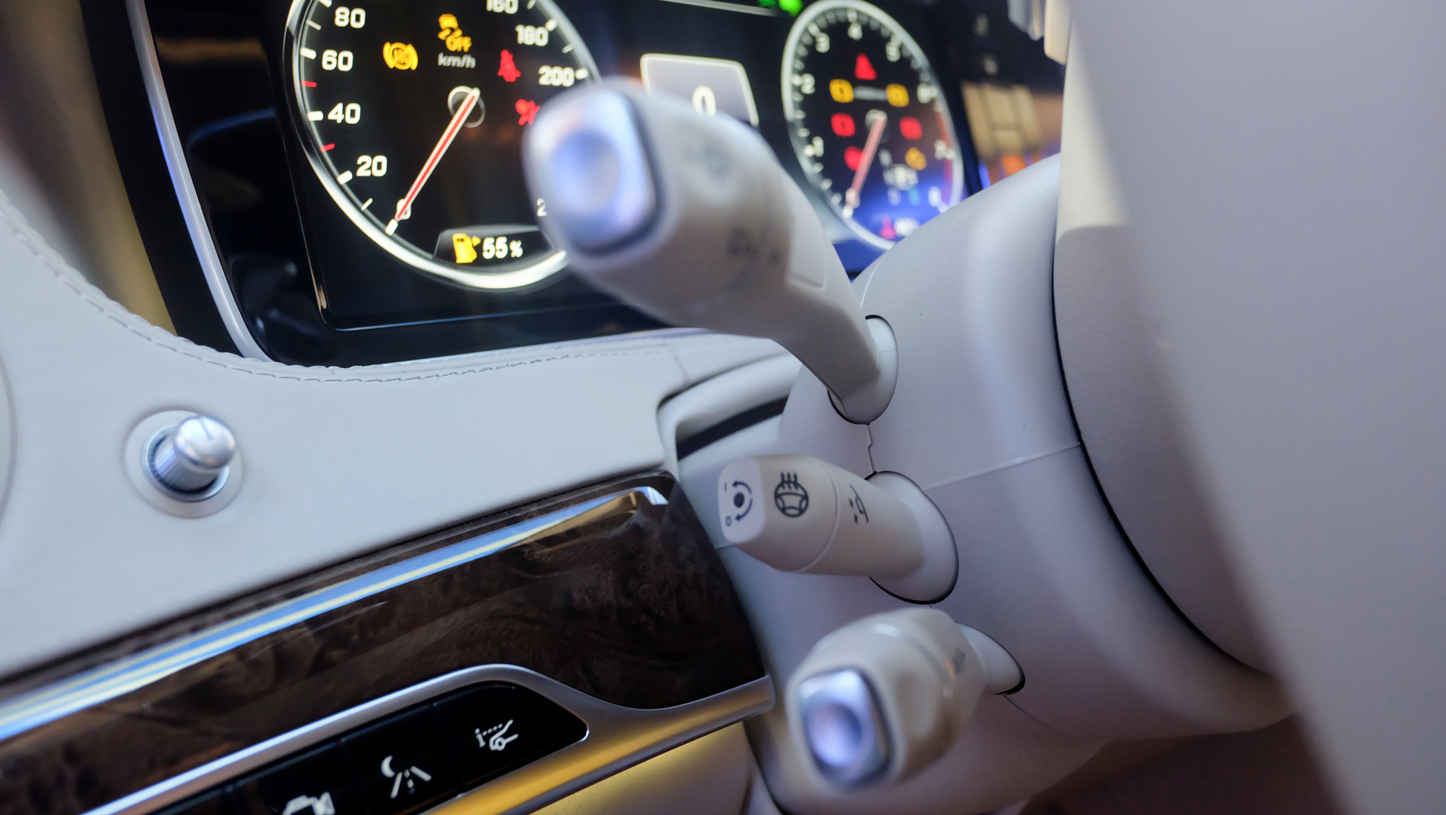 Mercedes-Maybach S400 tai Viet Nam anh 9