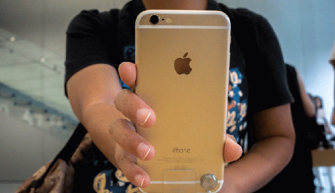 Apple 'tro mat' voi chuoi cung ung linh kien cho iPhone hinh anh