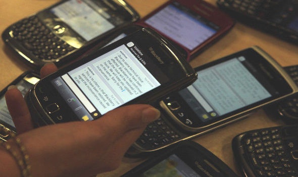 BlackBerry khai tu mang di dong anh 1