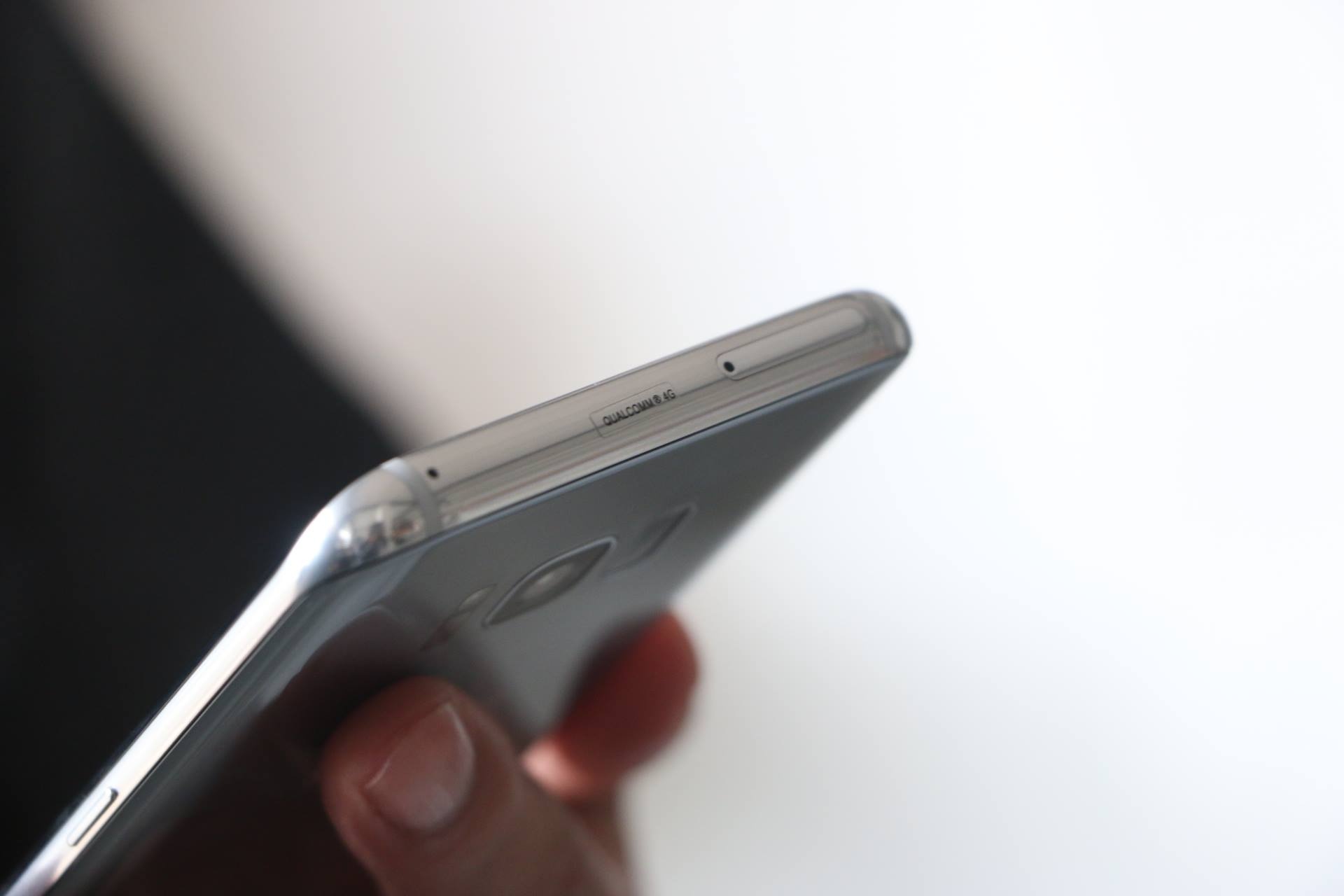 Tren tay Galaxy S8 Plus dau tien tai Viet Nam anh 5