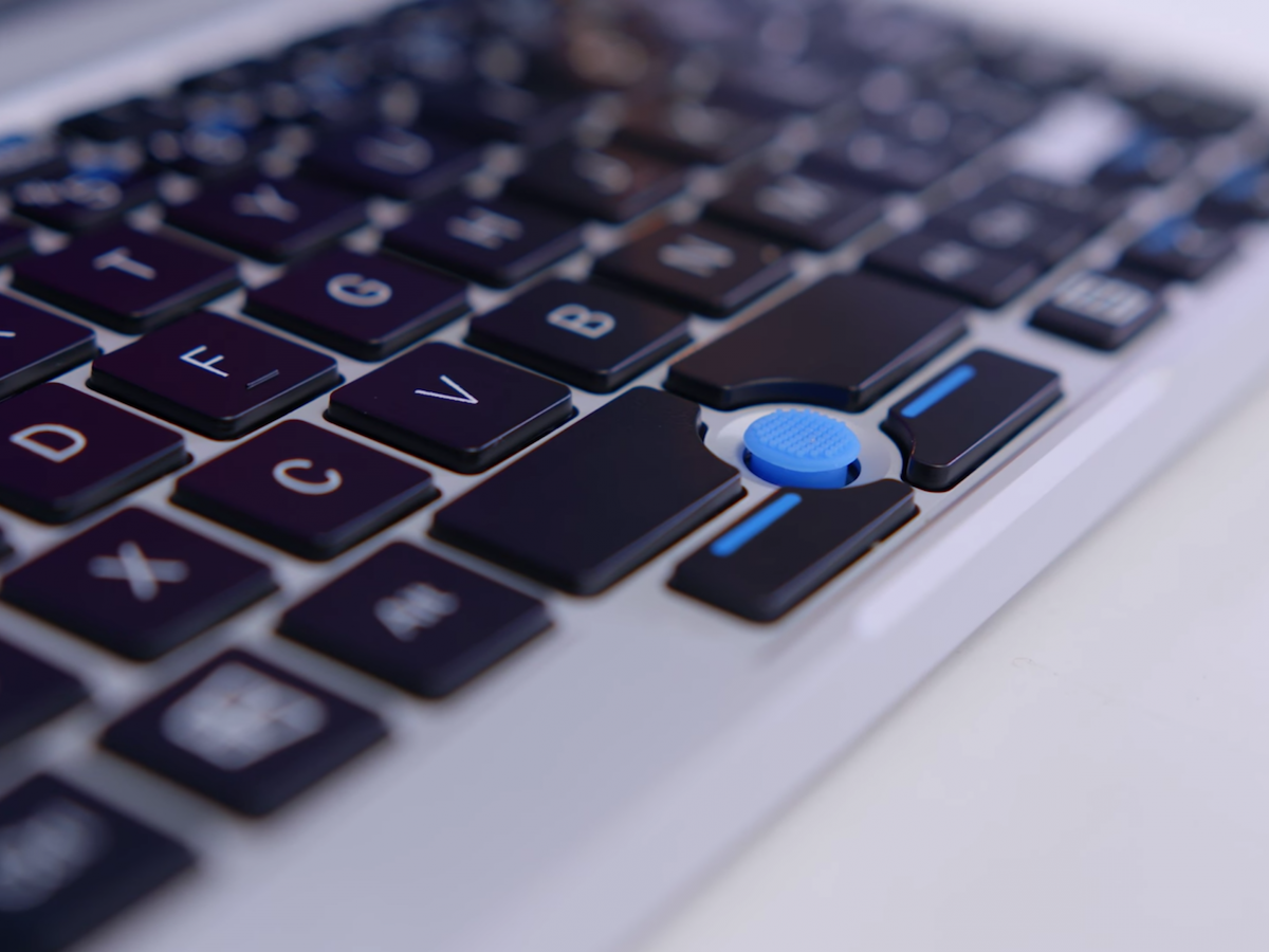 laptop nho nhat tren the gioi anh 6