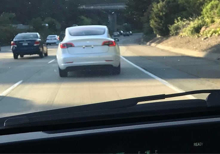 Tesla Model 3 chay thu nghiem anh 1