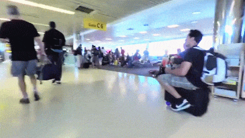 Vali co the chay nhu xe hinh anh