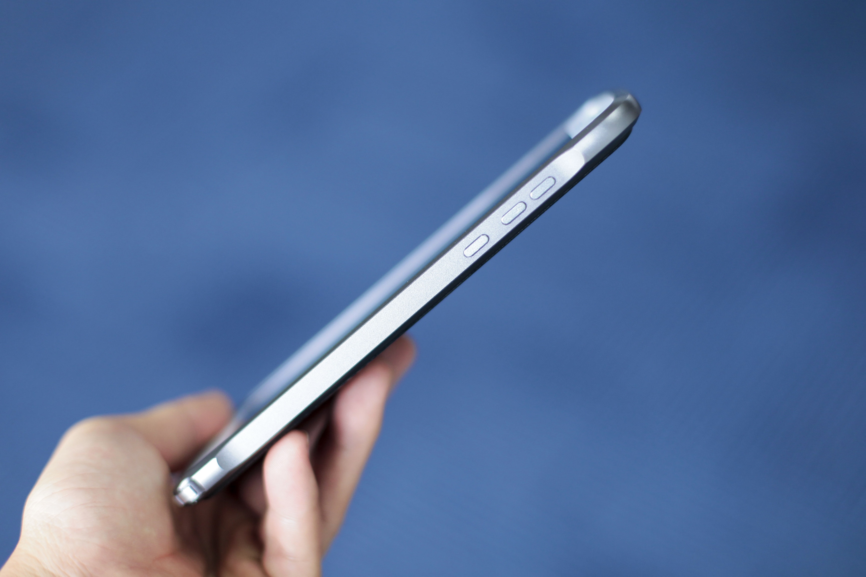 Moto Z2 Play gia 10, 9 trieu anh 10