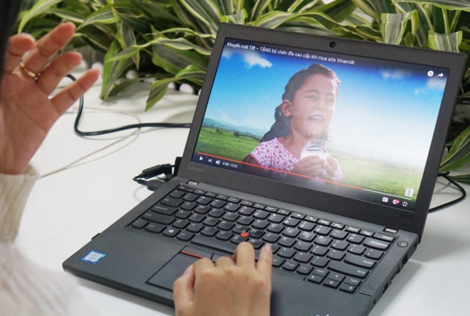 'Ma tran' video hoc tieng Anh tren mang hinh anh