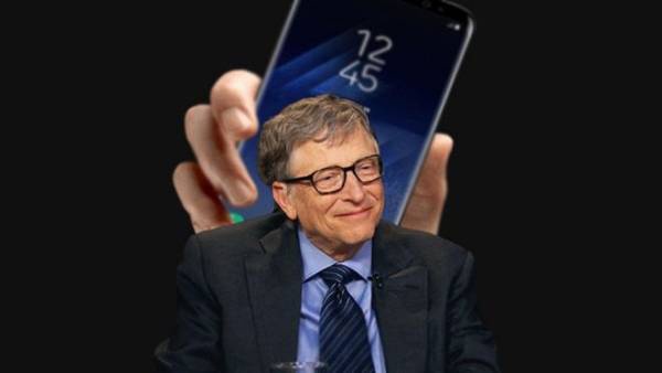 Tai sao Bill Gates chon Android thay vi Windows 10 Mobile? hinh anh