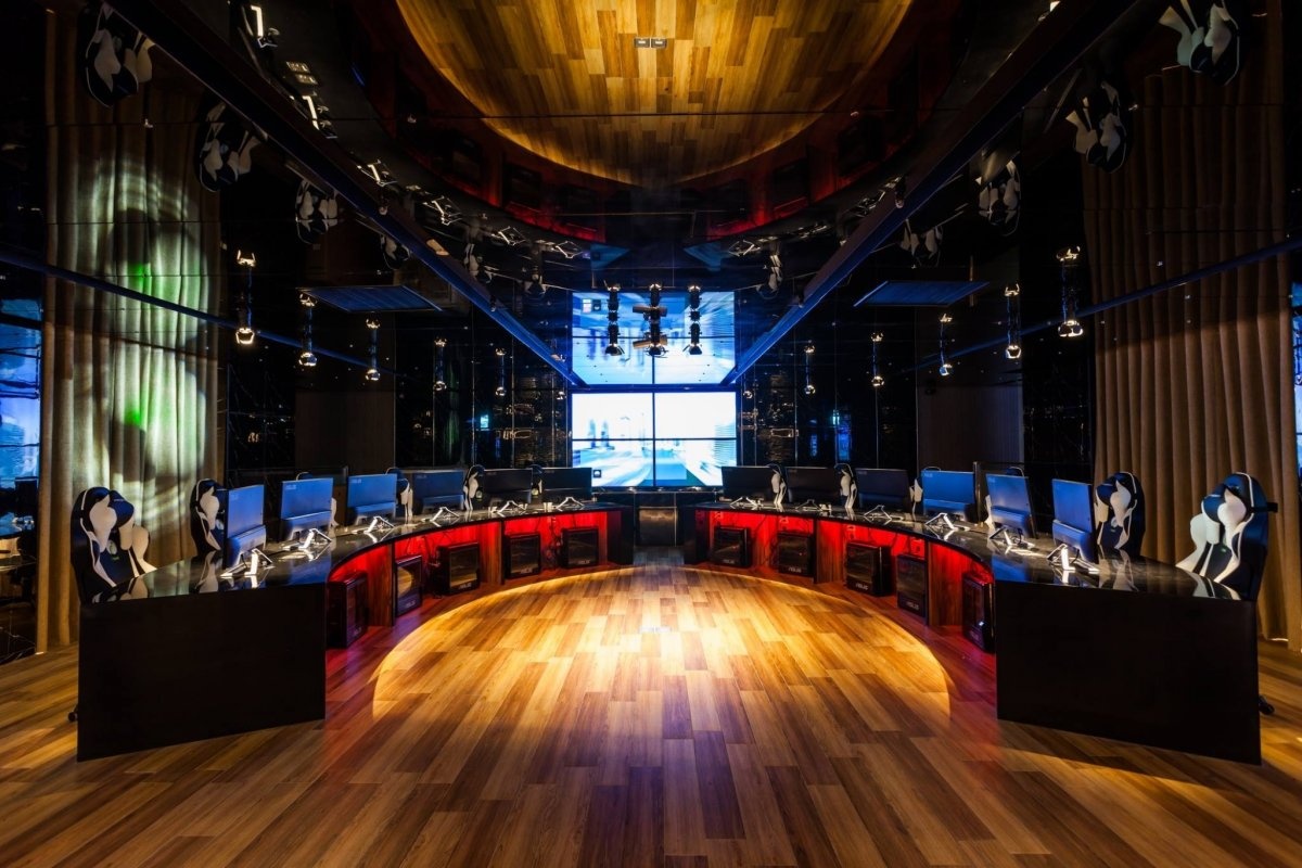 Khach san trang bi PC hang nang cho game thu tai Dai Loan hinh anh