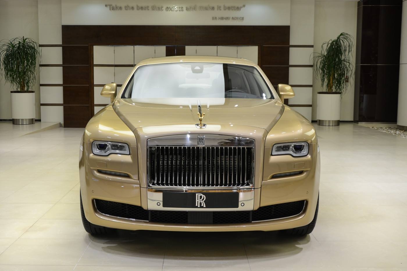Rolls-Royce ra mat Ghost ''Oasis Edition'' anh 2