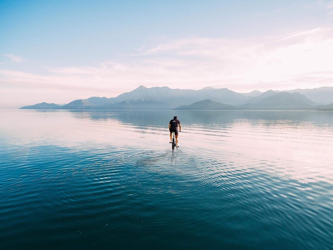 Xe đạp dưới nước độc đáo ảnh 3 Xe dap duoi nuoc doc dao anh 3