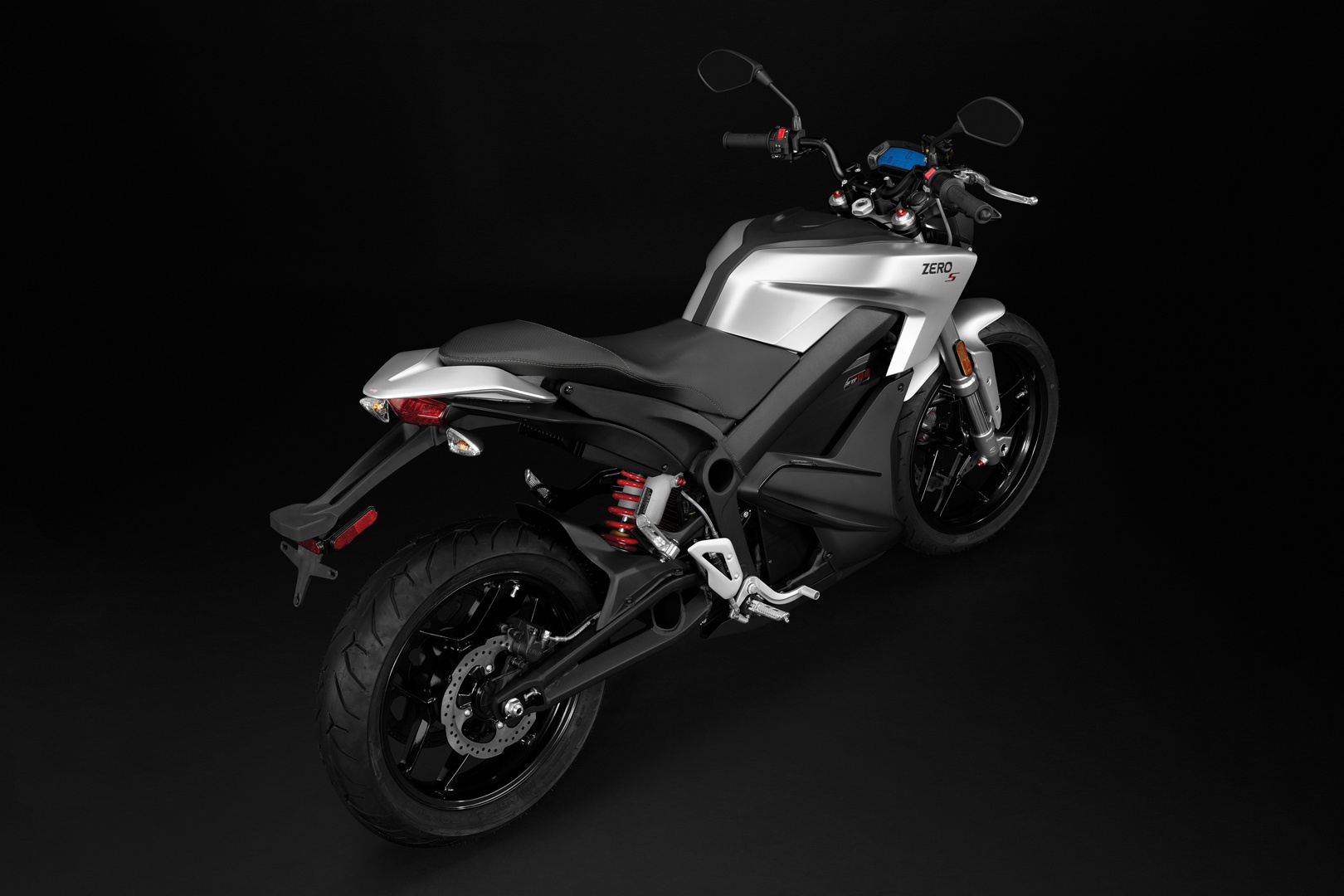 Xe dien Zero Motorcycles sac 95% pin trong 1 gio anh 2