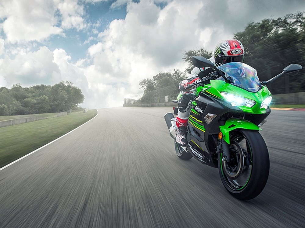 Kawasaki cong bo Ninja 400 hoan toan moi anh 3