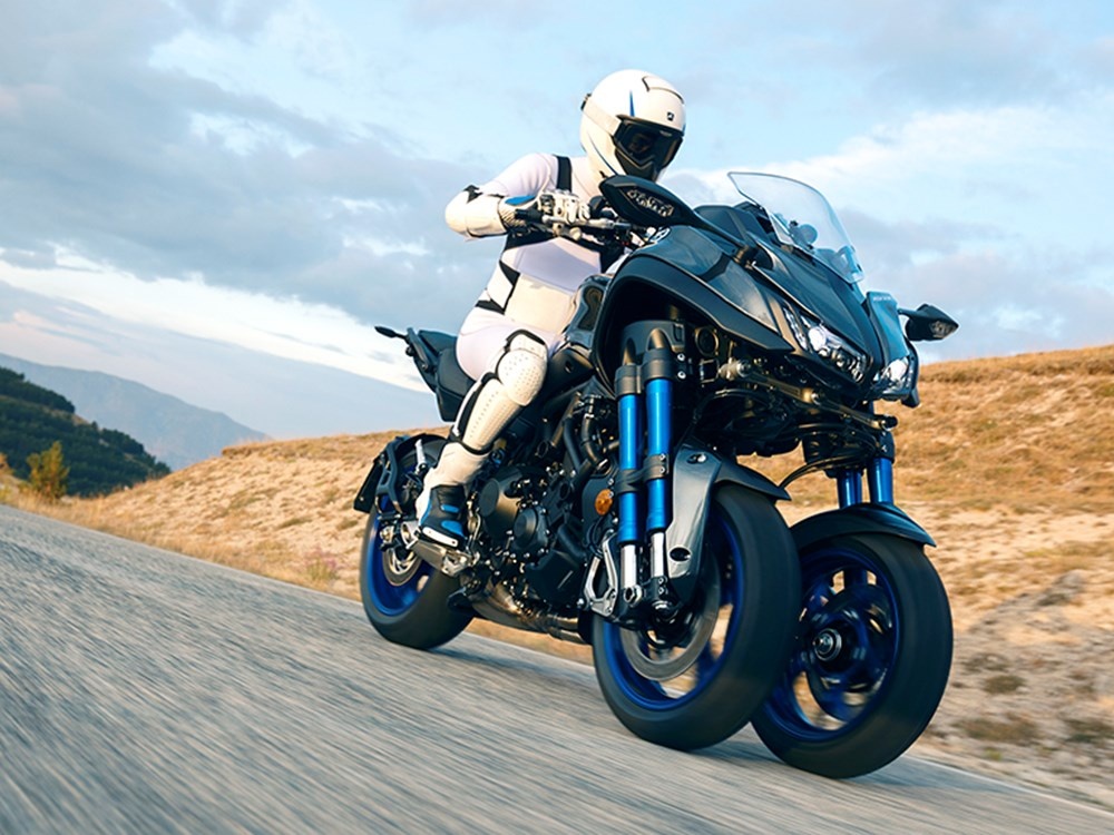 Moto 3 banh Yamaha Niken chinh thuc lo dien anh 1