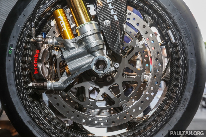 BMW mang HP4 Race den Dong Nam A anh 9