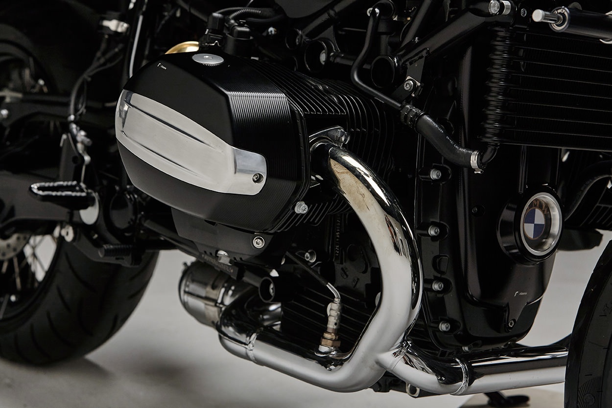 BMW R nineT lot xac gon gang anh 10