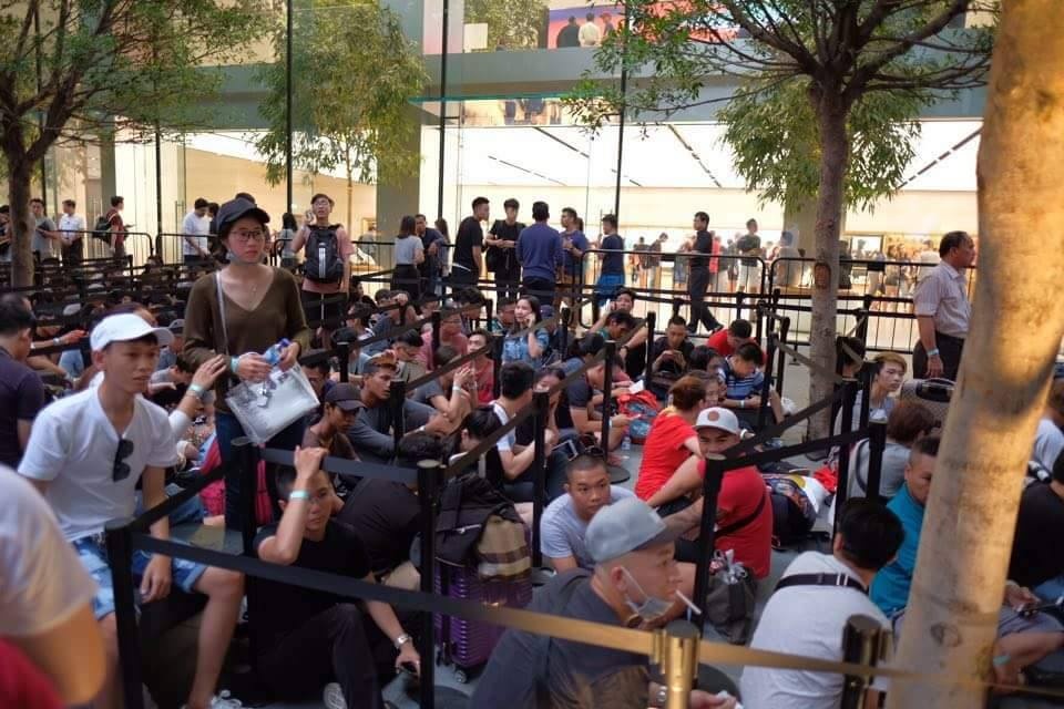 Trai nghiem xep hang iPhone anh 3