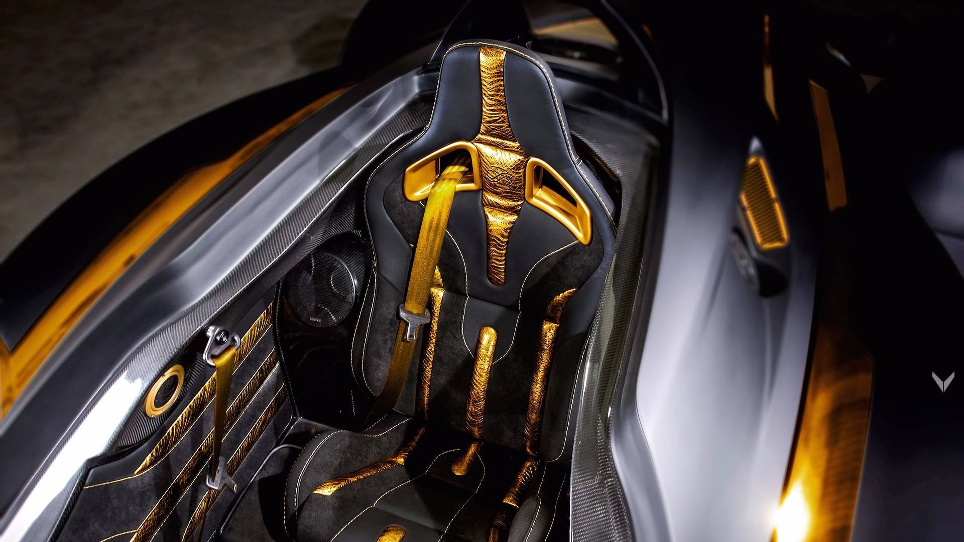 Tramontana XTR mạ vàng bởi Vilner ảnh 7 Tramontana XTR ma vang boi Vilner anh 7