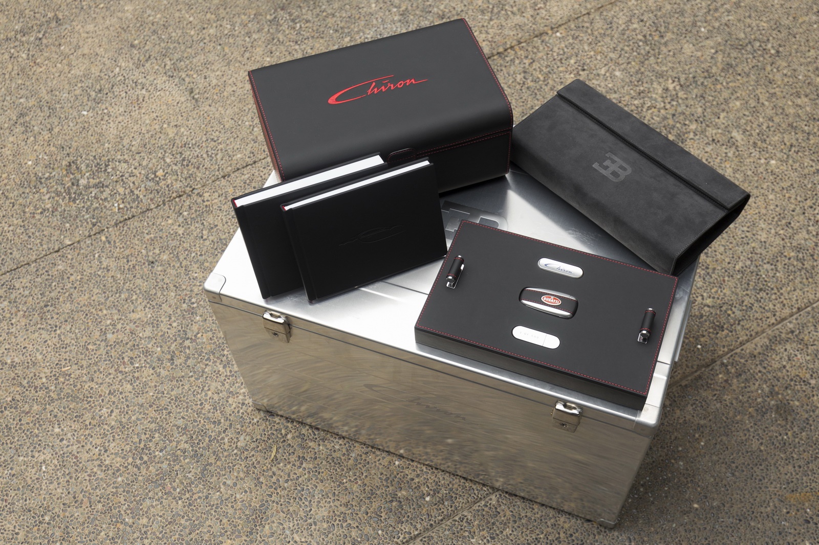 Bugatti Chiron phien ban Nguoi doi gia 4 trieu USD anh 13