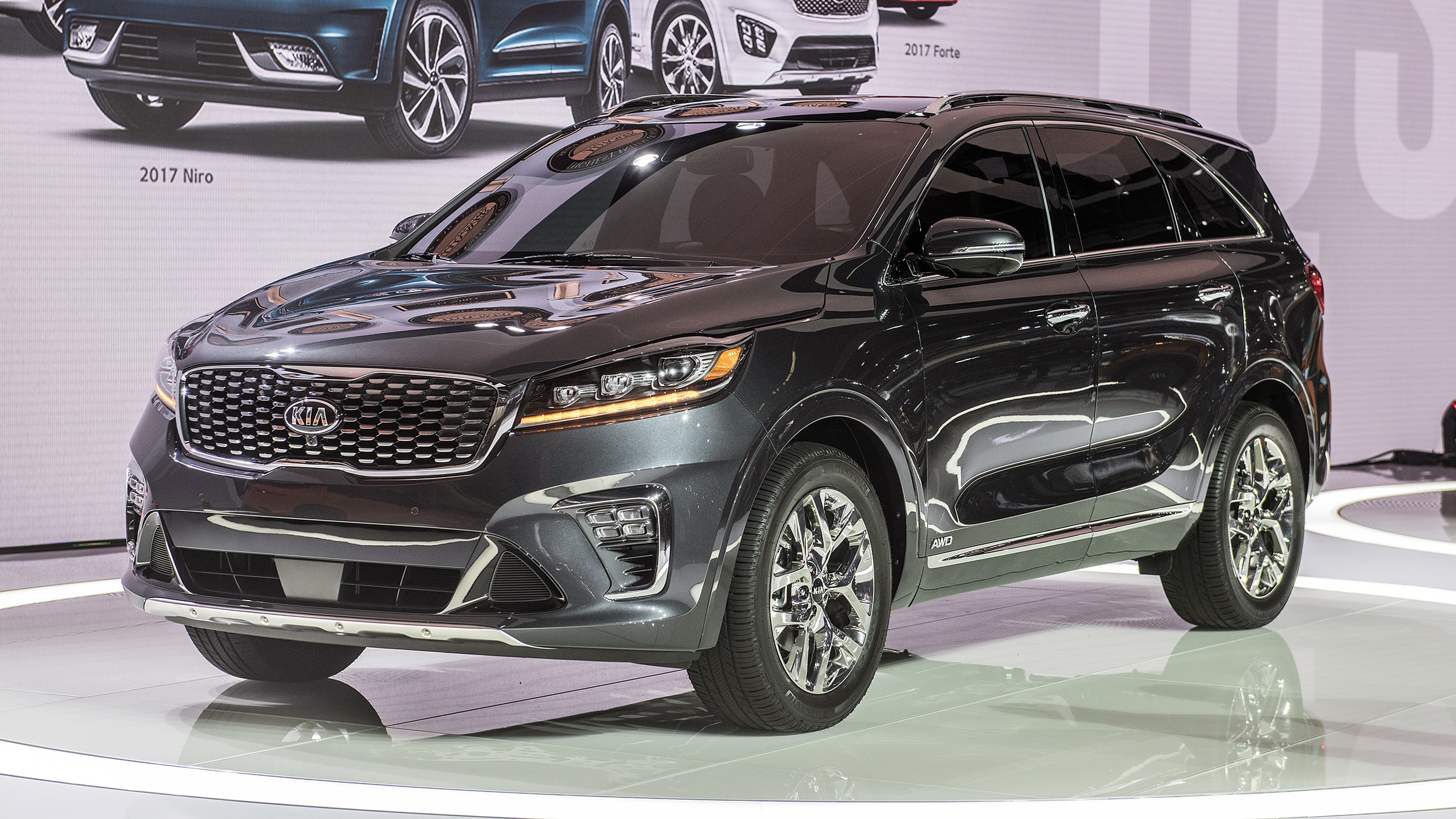 Kia Sorento 2019 ra mat tai My, loai bo dong co tang ap hinh anh