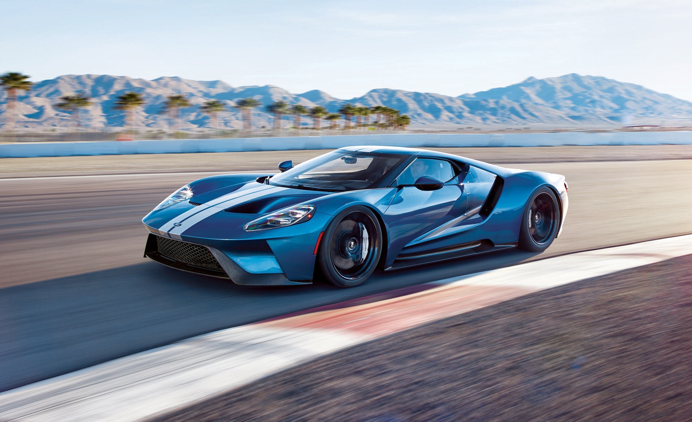 John Cena bị Ford kiện vì bán Ford GT ảnh 1 John Cena bi Ford kien vi ban Ford GT anh 1
