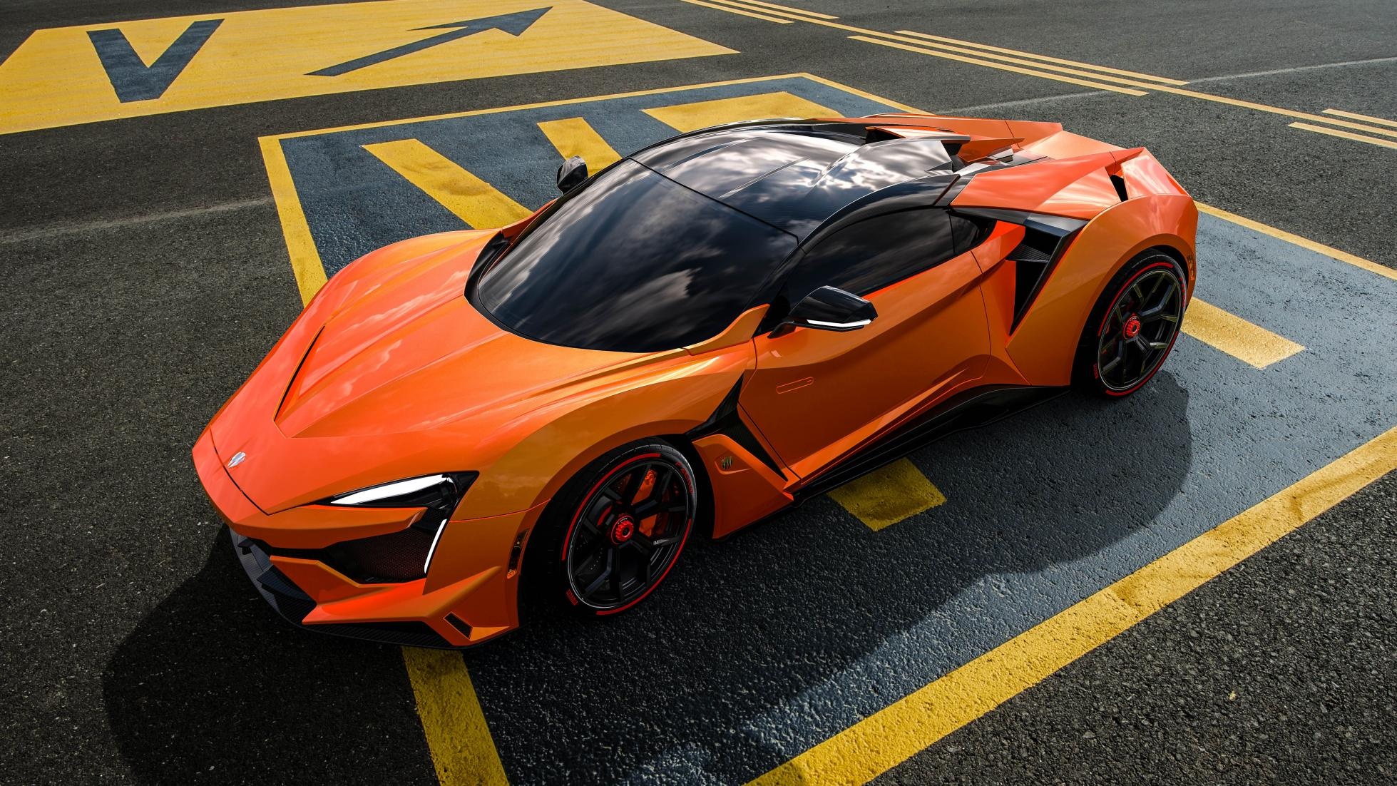 Can canh Fenyr SuperSport - "tieu vuong" Tay A anh 7