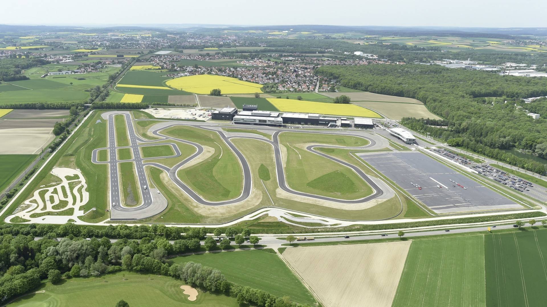 Audi R8 V10 Plus ban dac biet Neuberg Edition anh 2