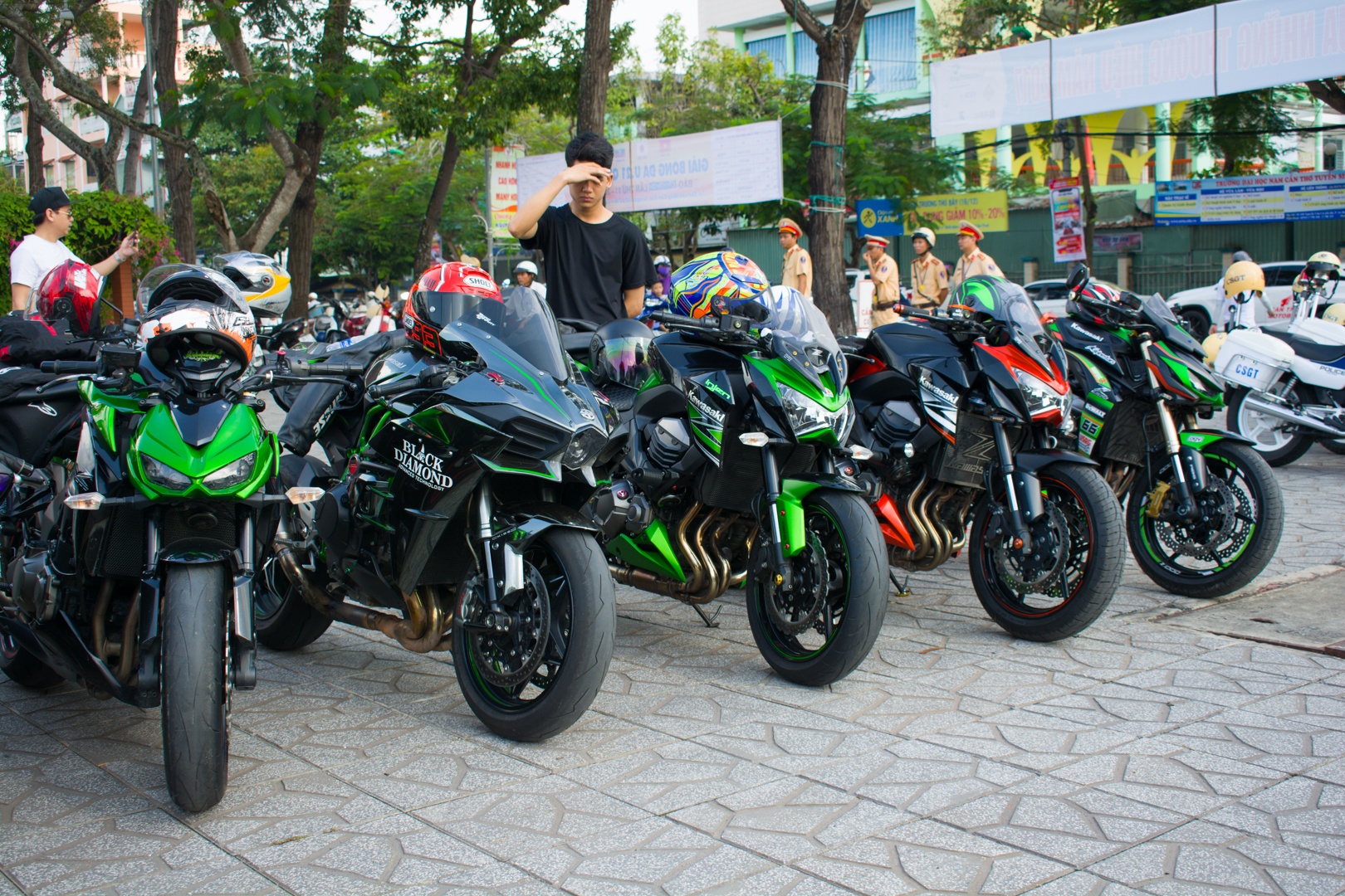 Hon 300 moto tu hop tai Can Tho anh 4