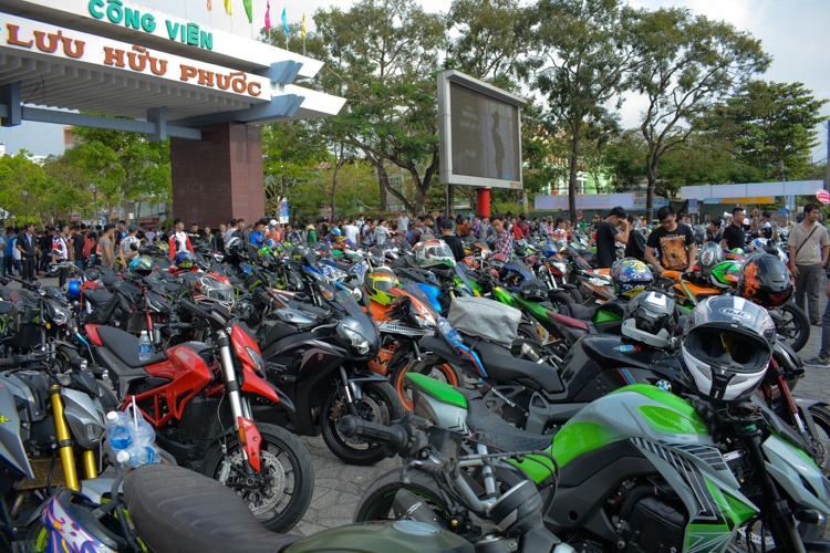 Hon 300 moto tu hop tai Can Tho anh 2