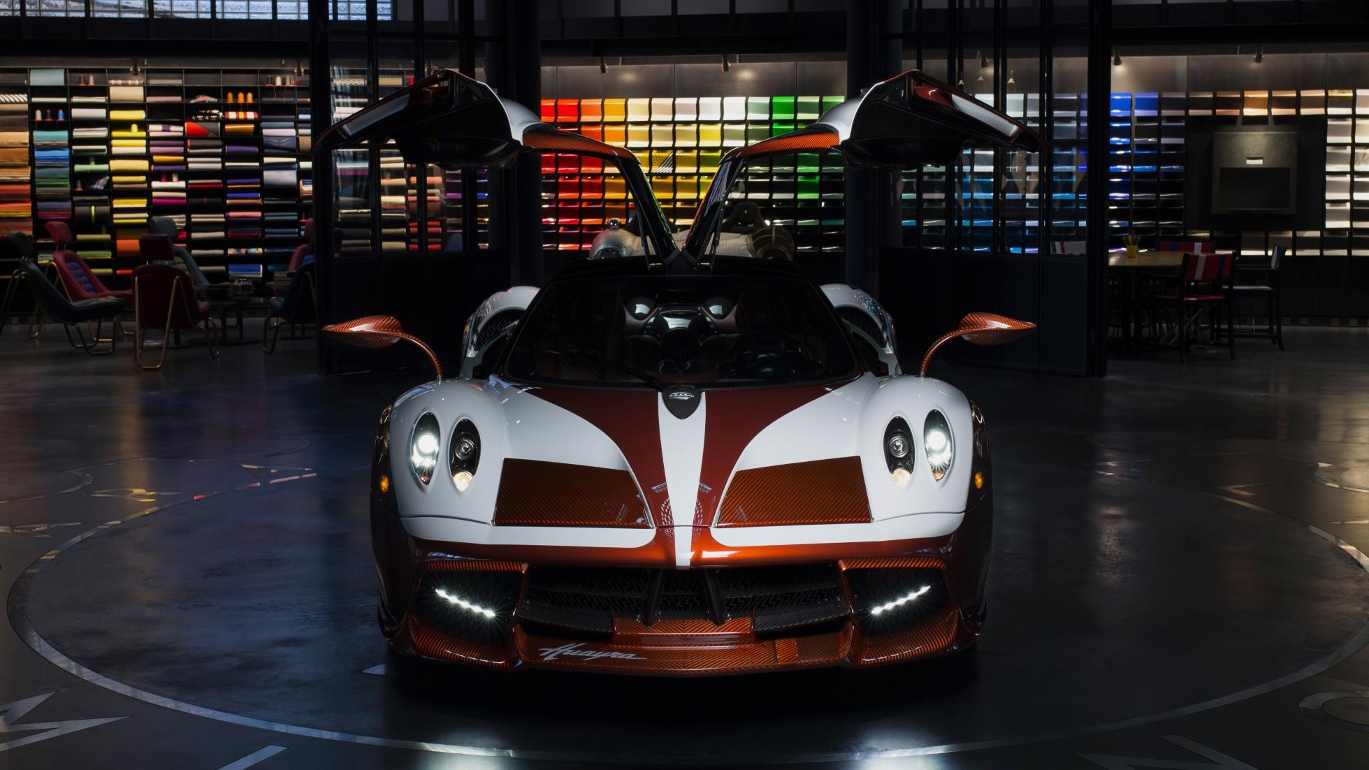 Pagani Huayra Lampo ra mat anh 4