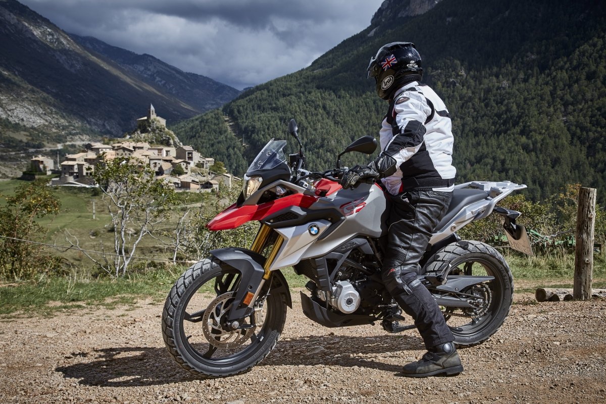 5 mau moto adventure gia re cho nguoi moi choi hinh anh