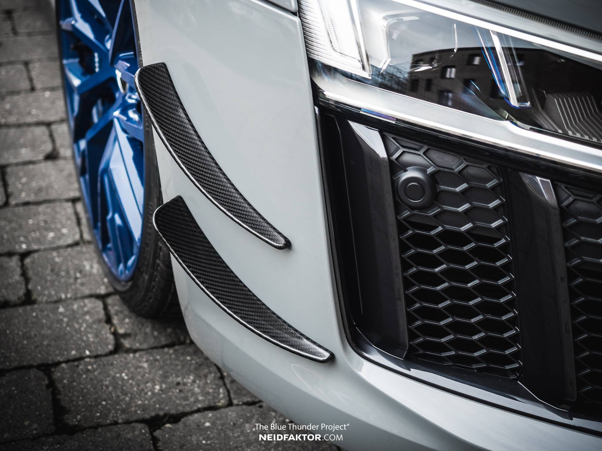 Audi R8 do carbon anh 2