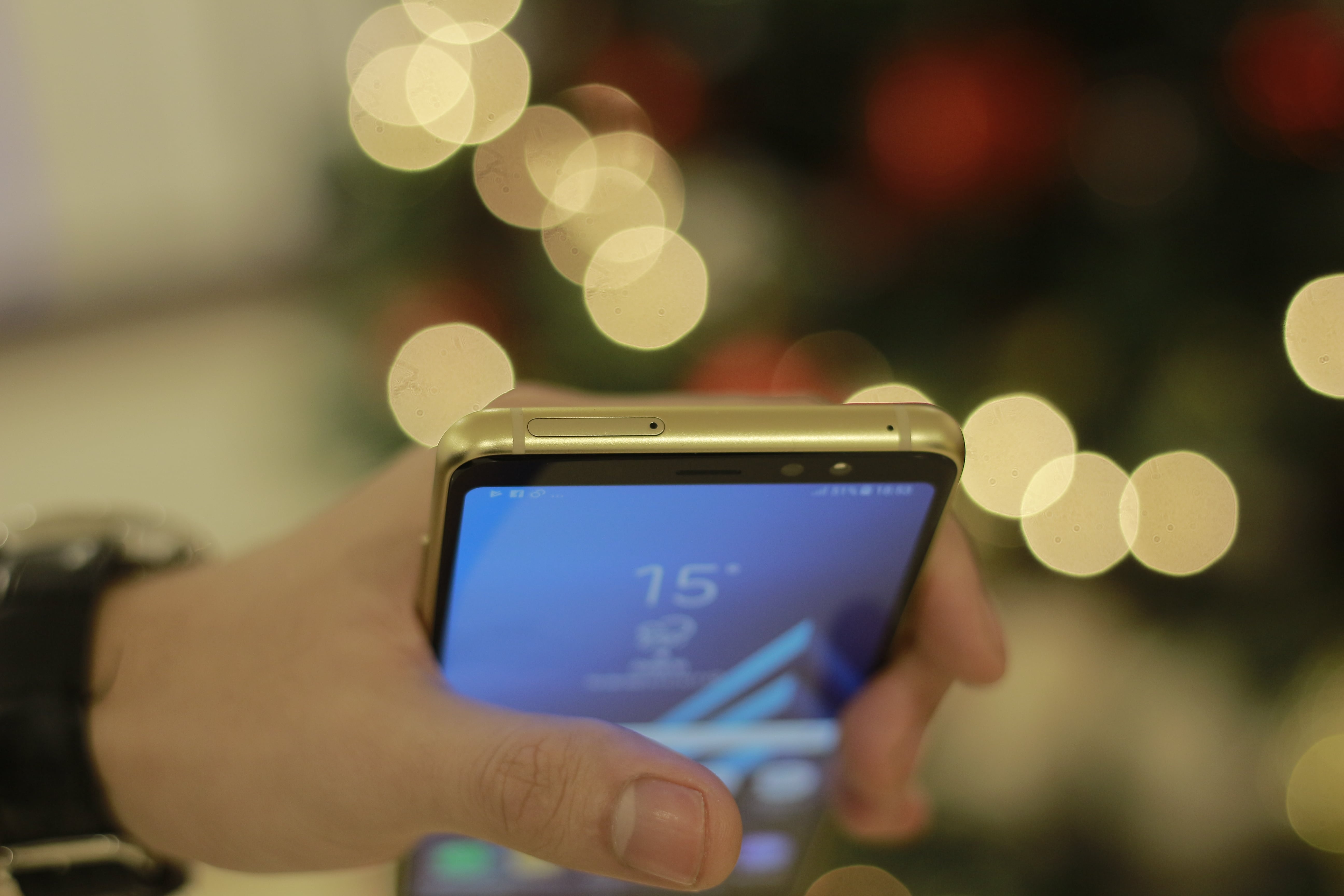 Hinh anh Galaxy A8+ anh 7