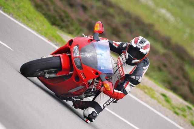 10 dieu dac biet ve Honda NR750 anh 1