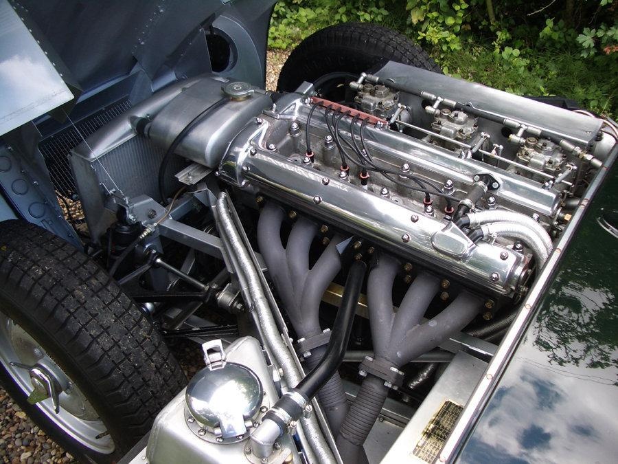 Jaguar D-Type hang hiem gia 10 trieu USD anh 5