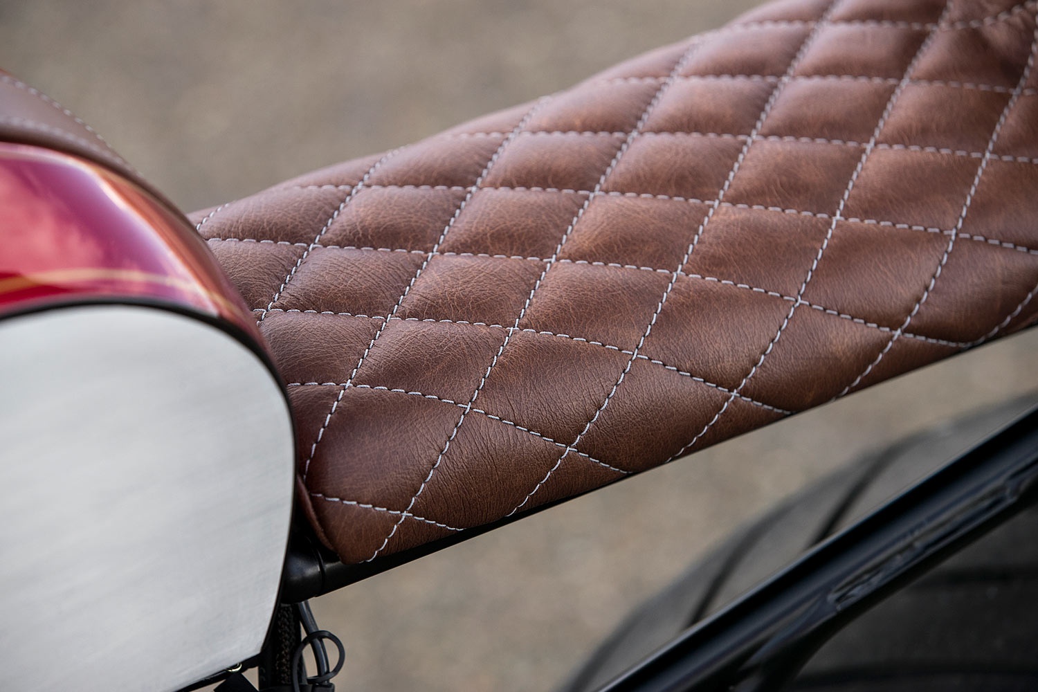 Ducati Monster do cafe racer dep me hon anh 5