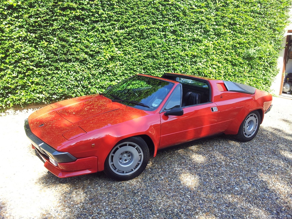 Sieu xe co hang hiem Lamborghini Jalpa gia 100.000 USD hinh anh